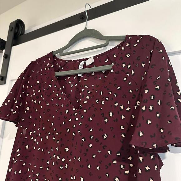 ELLE Cheetah Print Blouse Size Medium - Picture 3 of 9